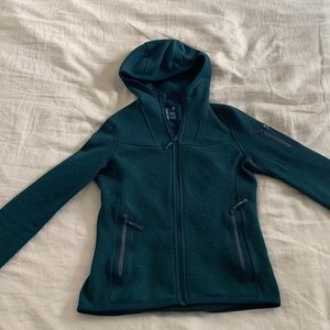 Blue Arc’teryx Fleece XS